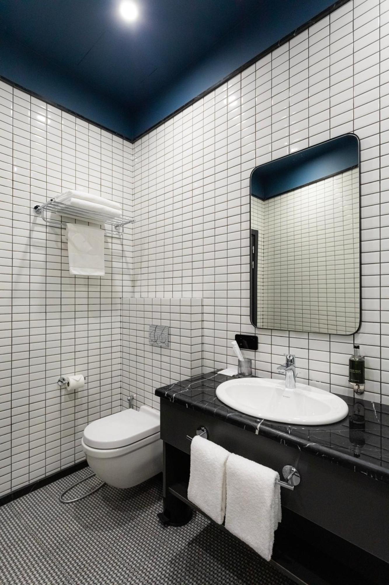 Puris Moedani Boutique Hotel Tbilisi Bagian luar foto