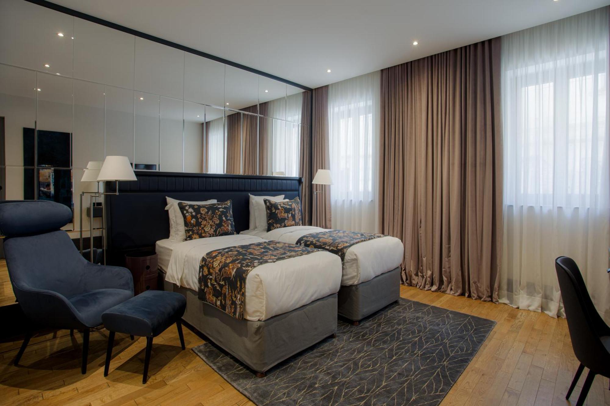 Puris Moedani Boutique Hotel Tbilisi Bagian luar foto