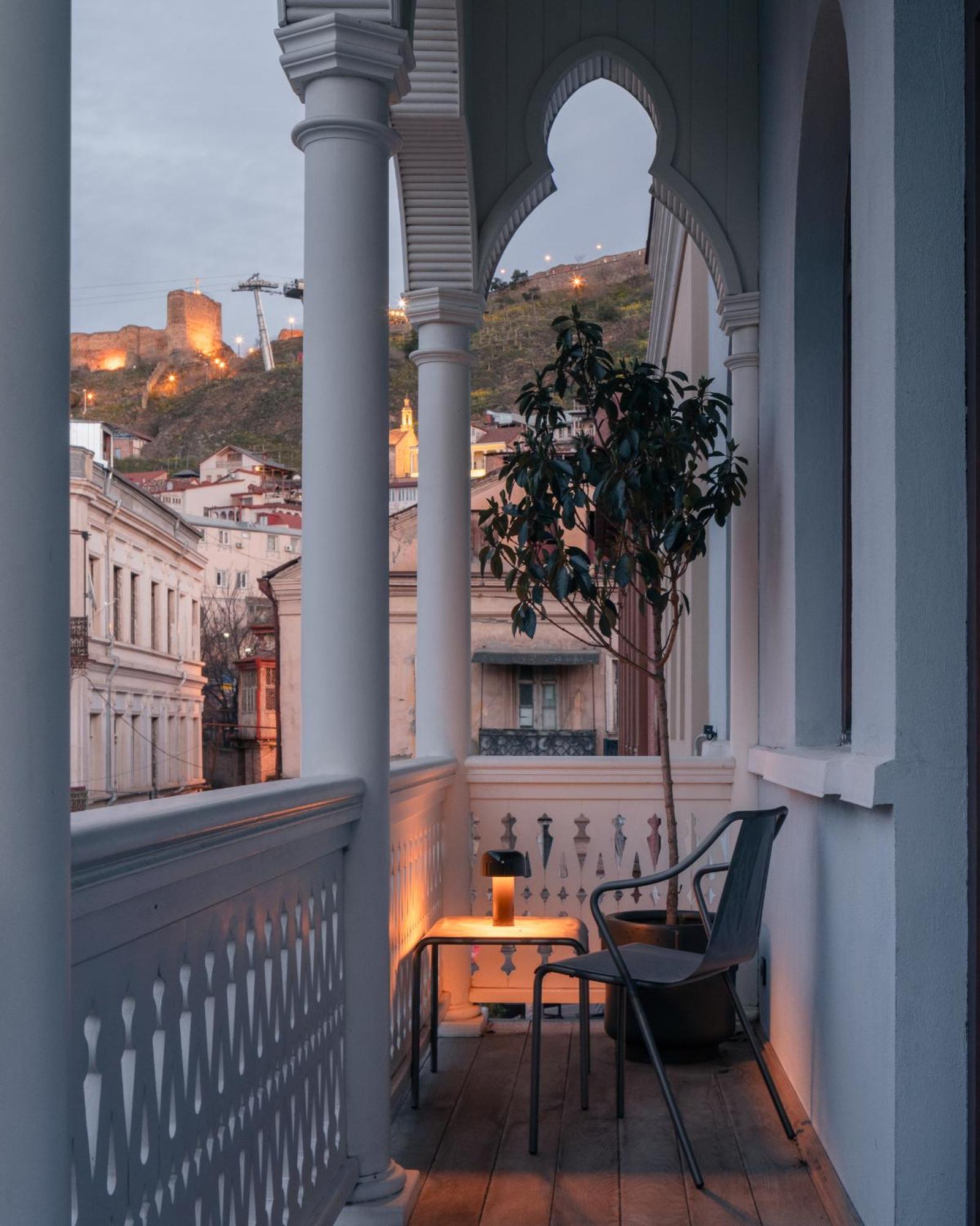 Puris Moedani Boutique Hotel Tbilisi Bagian luar foto